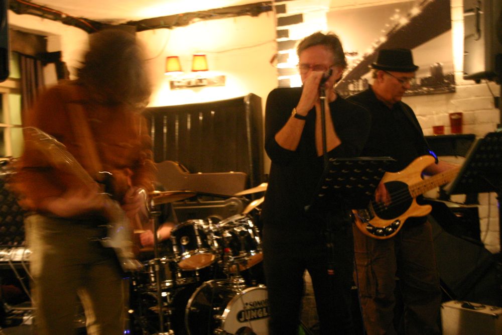 image of 2014 03 08 Outlawd Gig Rose And Crown Tintern 01